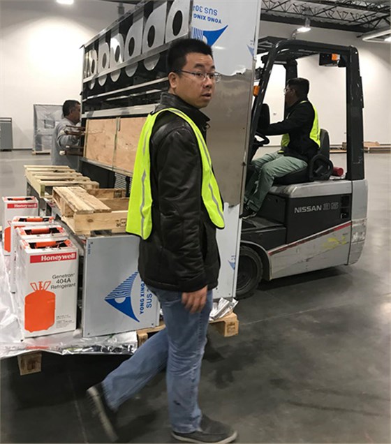 環(huán)瑞工程師運材料到生產基地